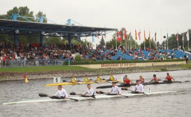 Männer-Jugend nach dem Rennen bei den Deutschen Kanumeisterschaften